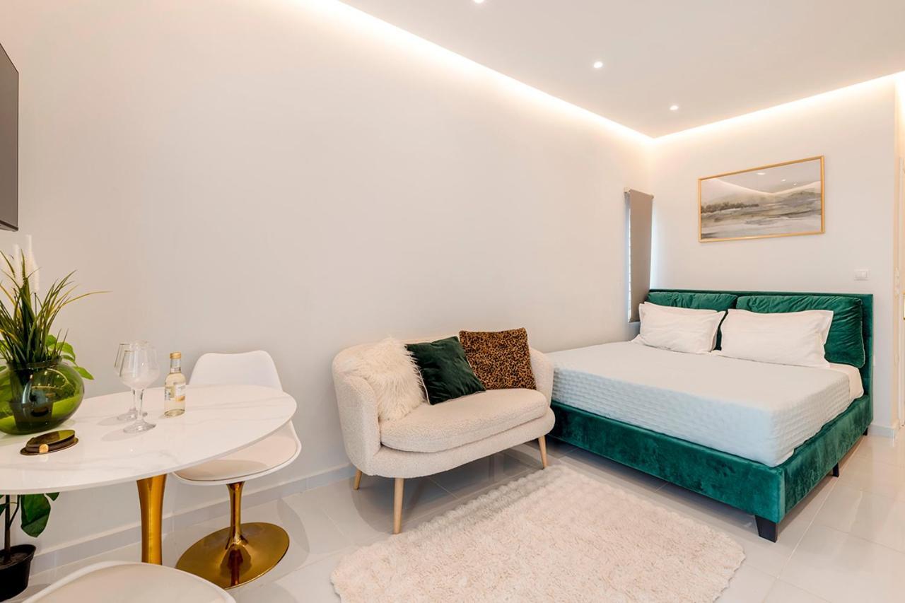 אתונה Boutique3436 Luxury Apartment מראה חיצוני תמונה